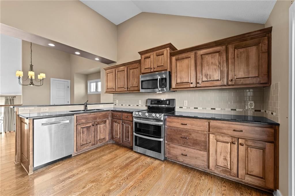 8100 NE 102nd Street — photo 12