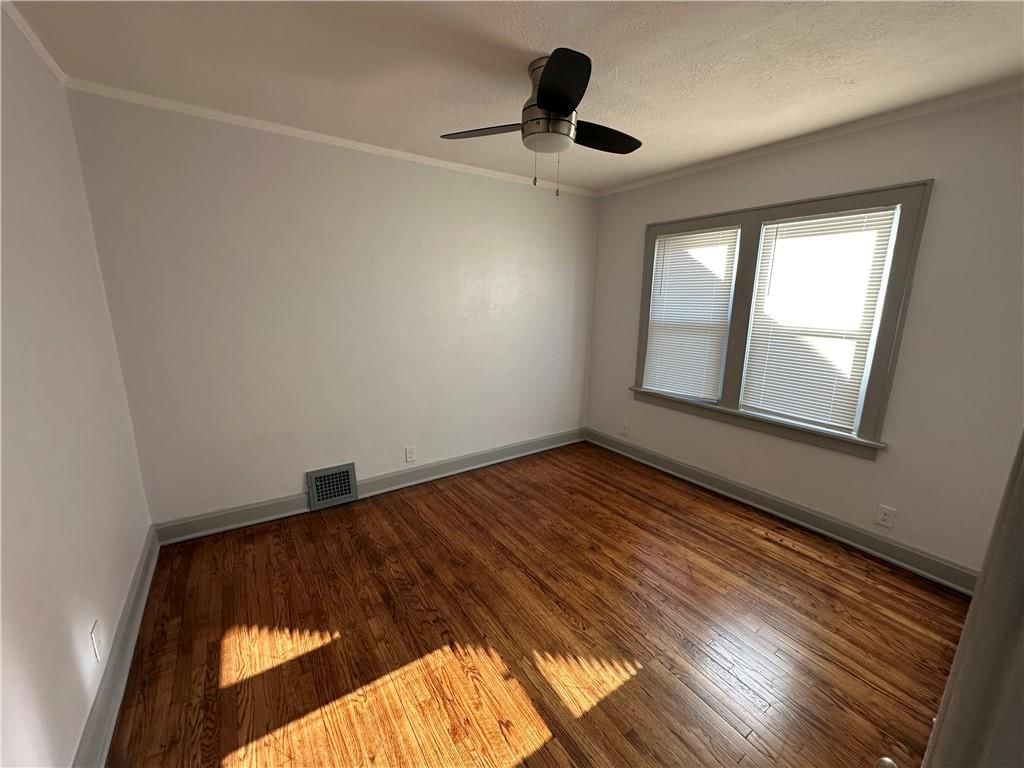5414 Brooklyn Avenue — photo 5