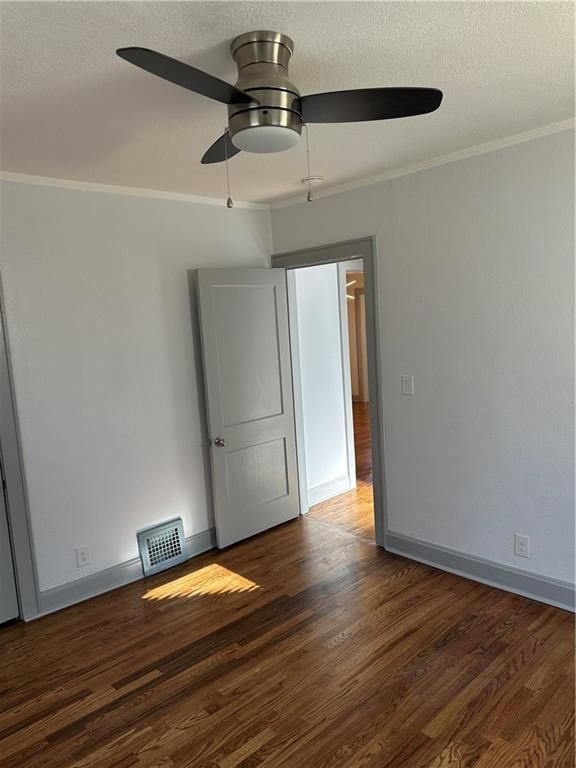 5414 Brooklyn Avenue — photo 8