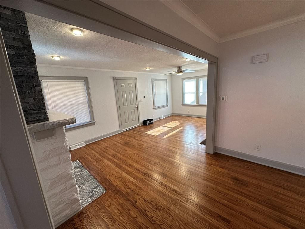 5414 Brooklyn Avenue — photo 21