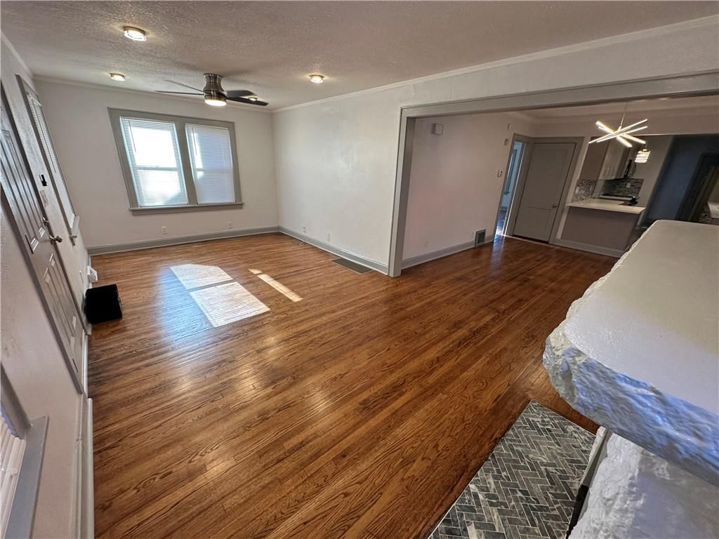 5414 Brooklyn Avenue — photo 22