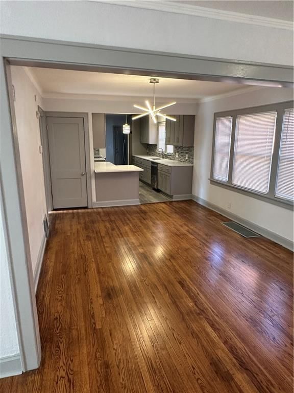 5414 Brooklyn Avenue — photo 28