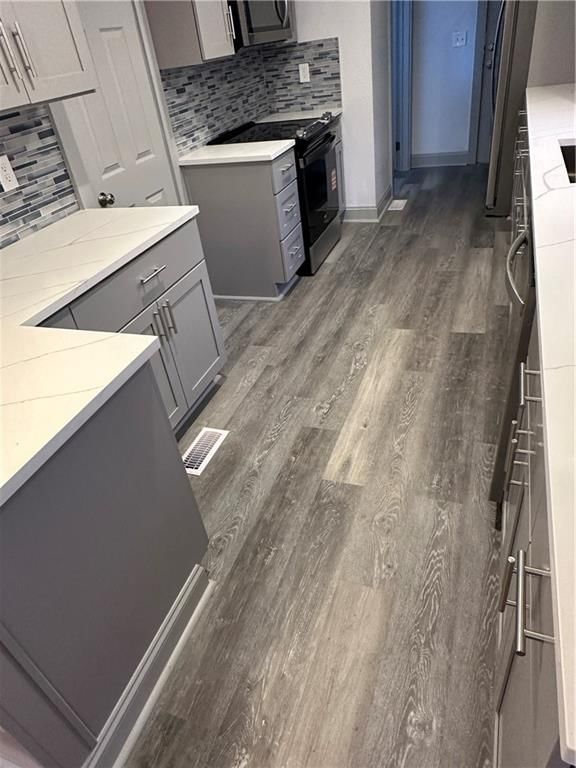 5414 Brooklyn Avenue — photo 32