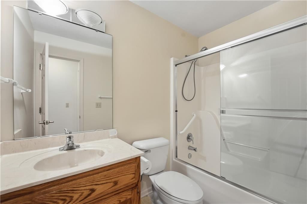 105 N Lakeshore Drive — photo 15