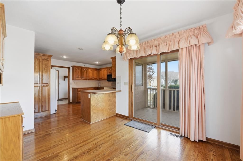 105 N Lakeshore Drive — photo 24