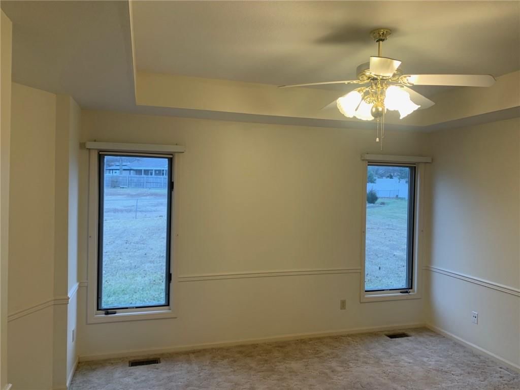 105 N Lakeshore Drive — photo 26