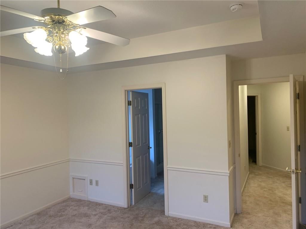 105 N Lakeshore Drive — photo 27
