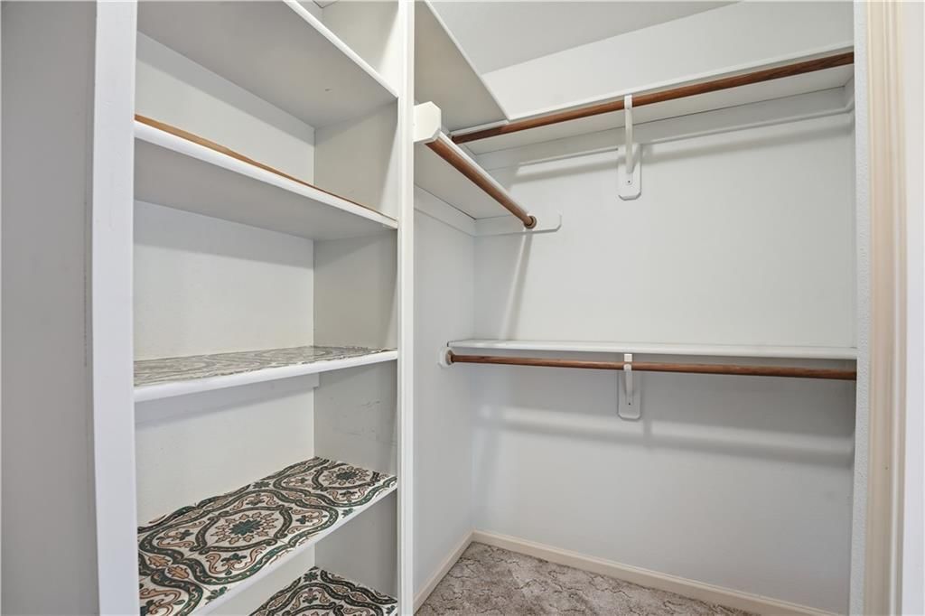 105 N Lakeshore Drive — photo 31