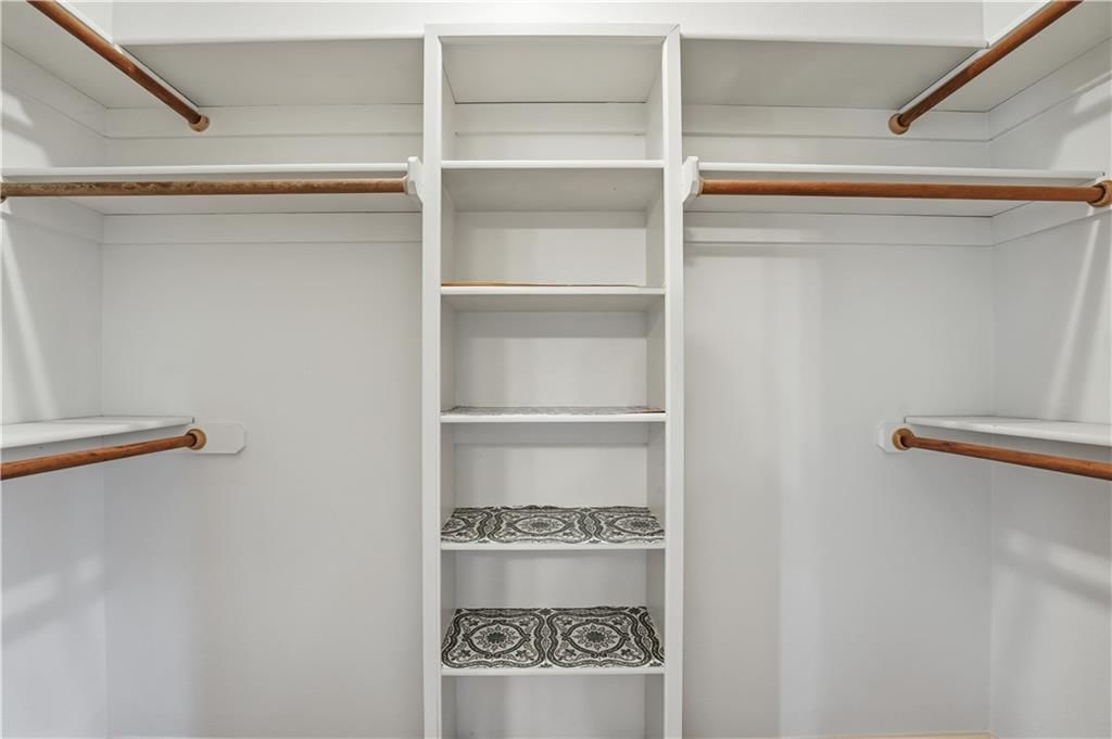 105 N Lakeshore Drive — photo 32