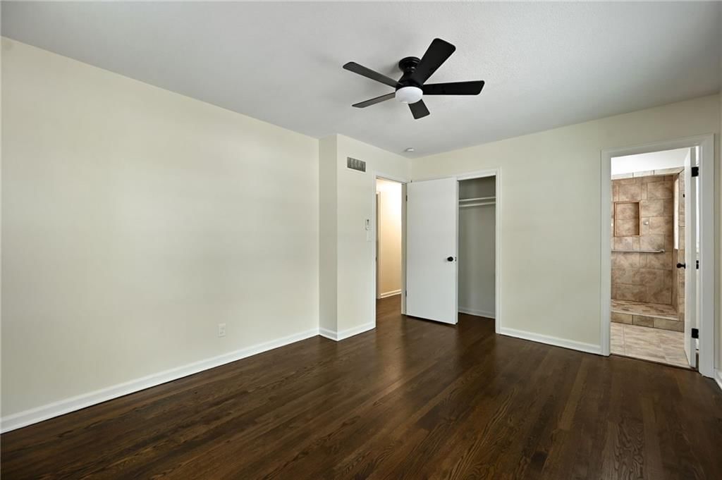 8001 Freeman Avenue — photo 11