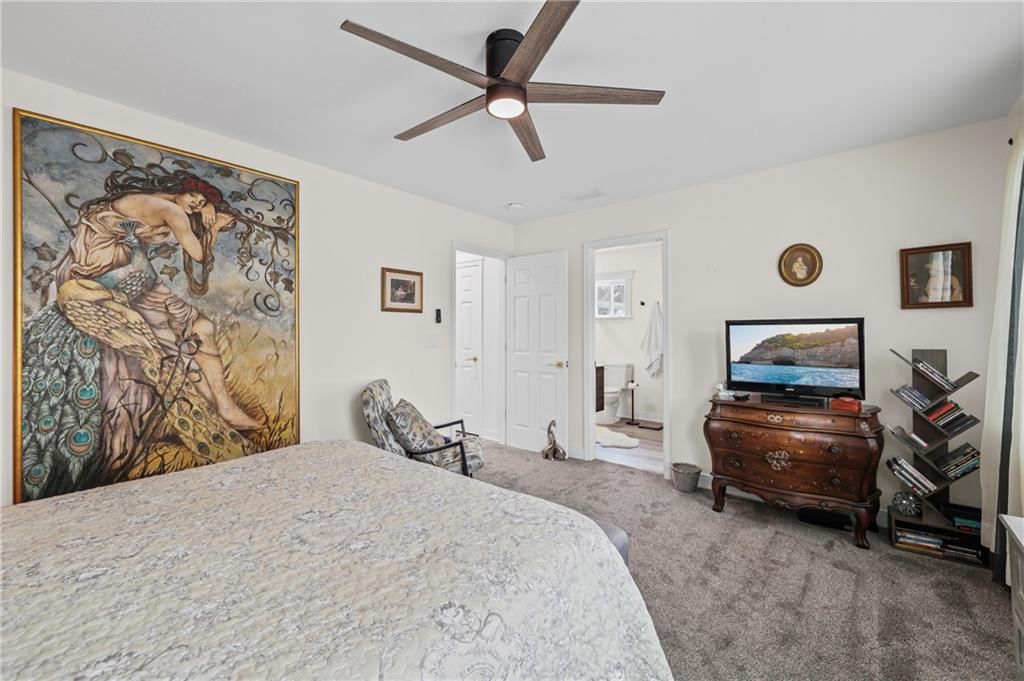 811 S Marion Avenue — photo 11