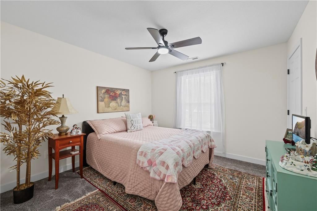 811 S Marion Avenue — photo 14