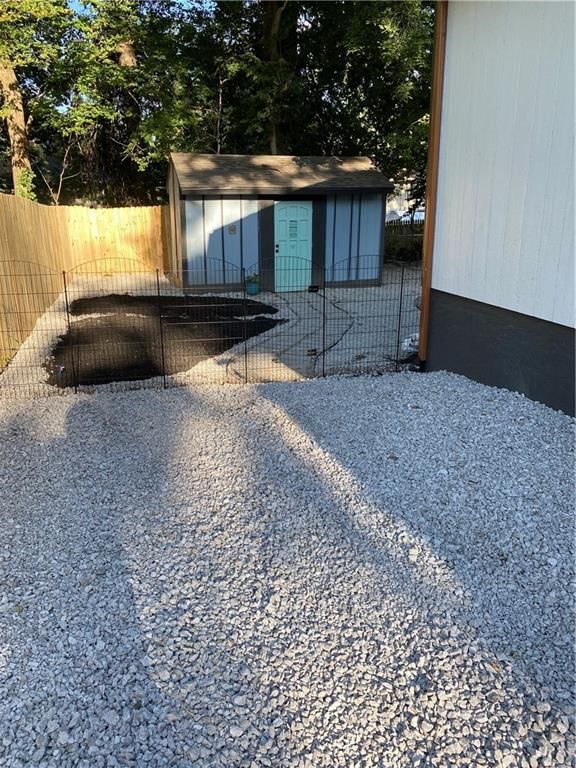 811 S Marion Avenue — photo 30