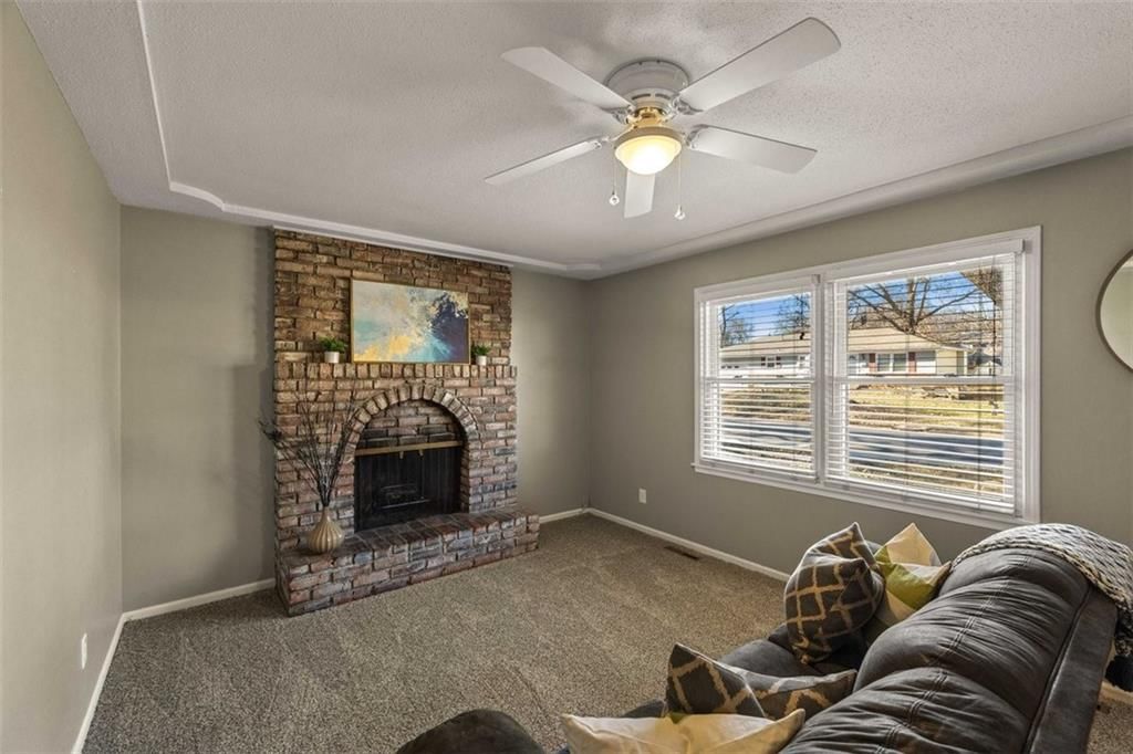 724 N Curtis Street — photo 5