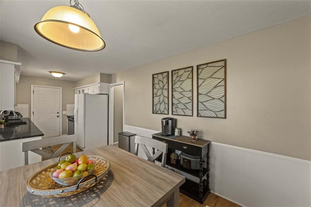 724 N Curtis Street — photo 13