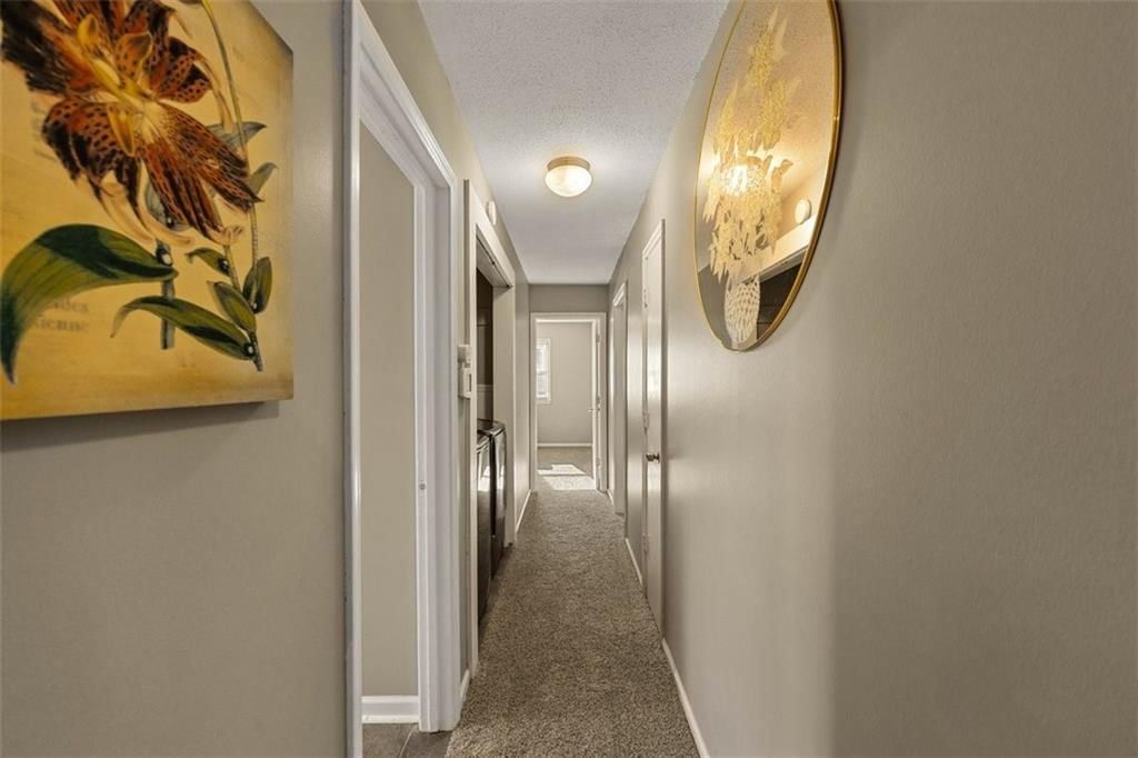 724 N Curtis Street — photo 16
