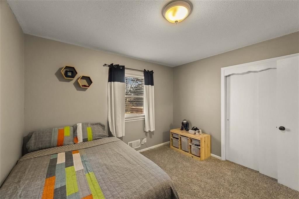 724 N Curtis Street — photo 22