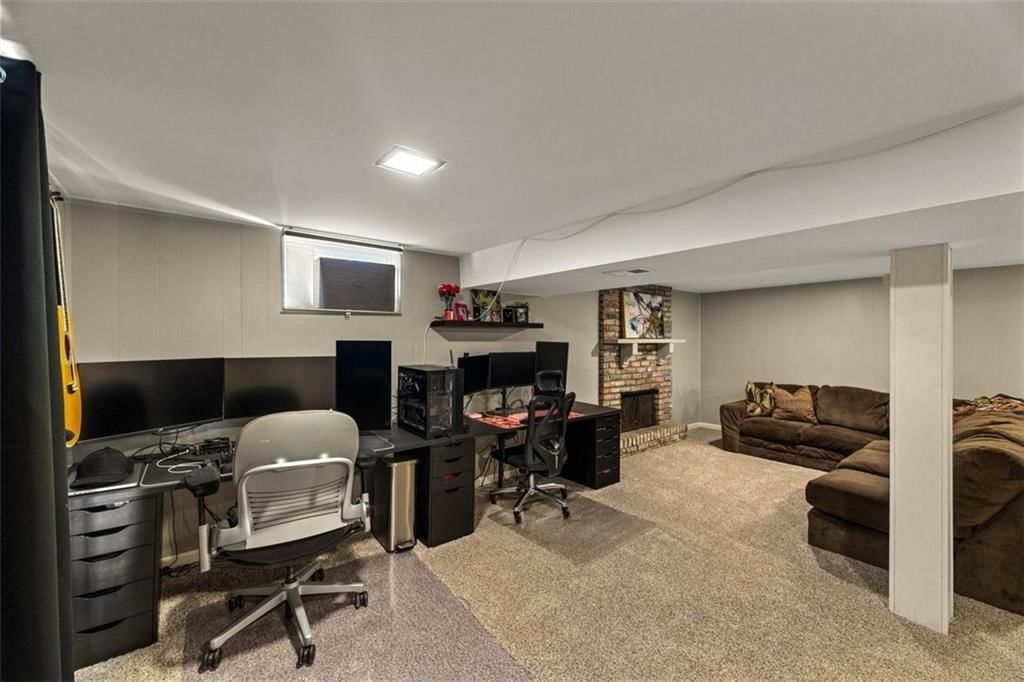 724 N Curtis Street — photo 26