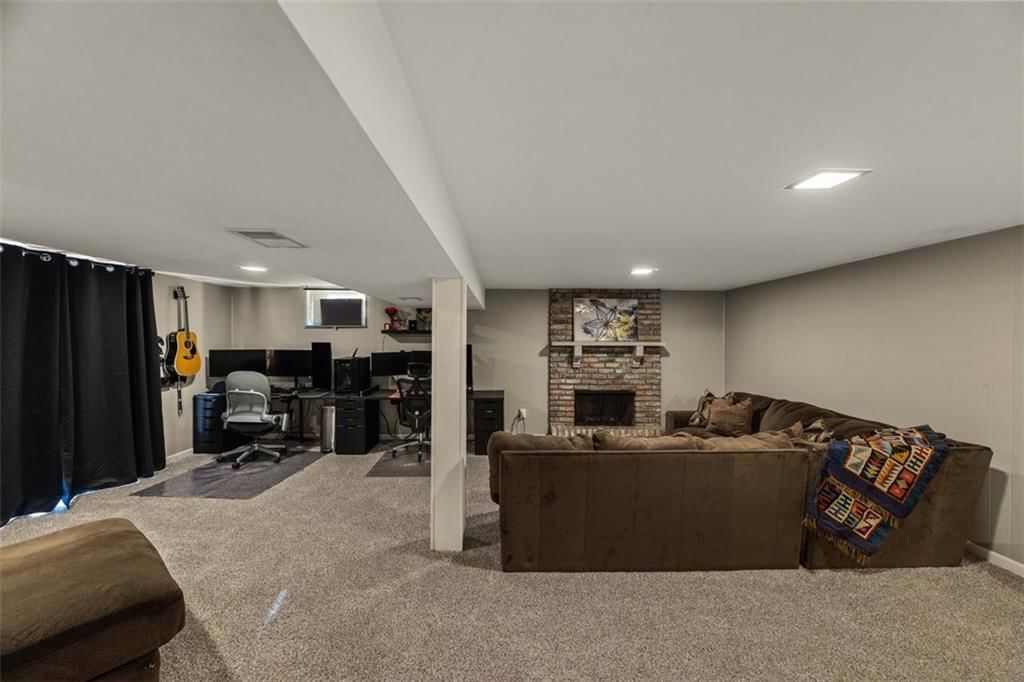724 N Curtis Street — photo 30
