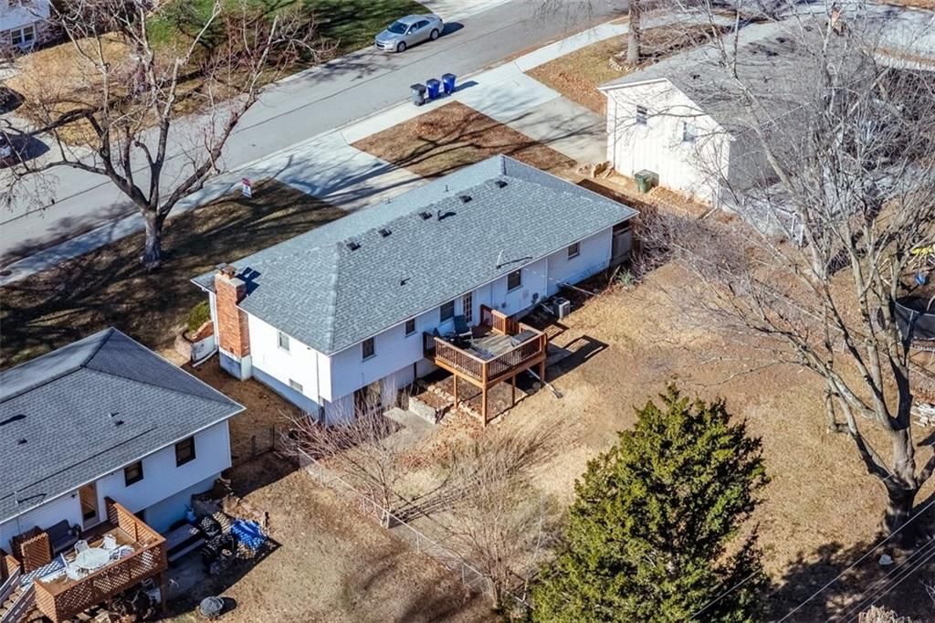 724 N Curtis Street — photo 37