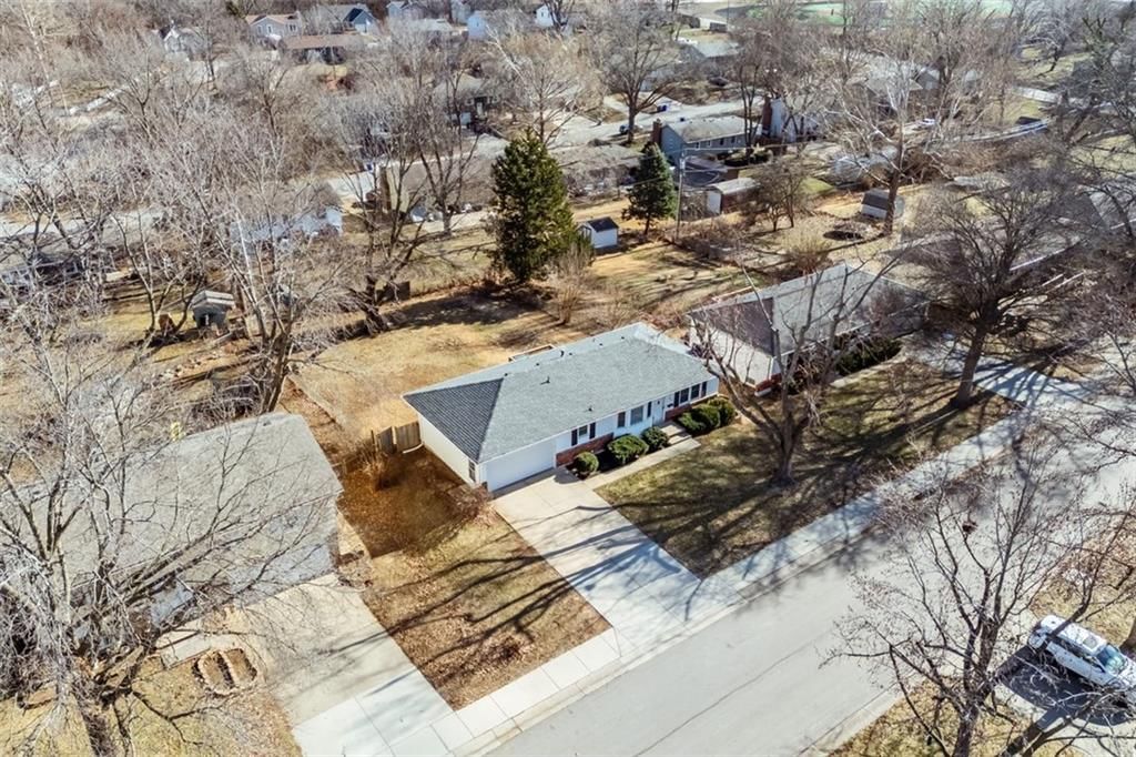 724 N Curtis Street — photo 48