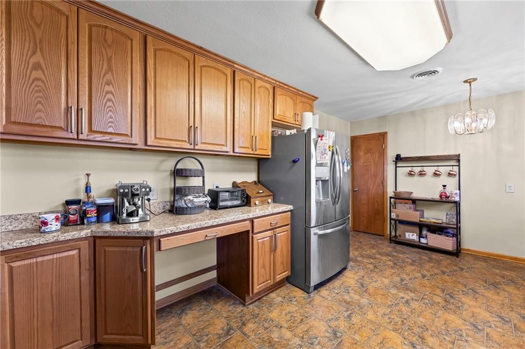 1411 S Willow Street — photo 10