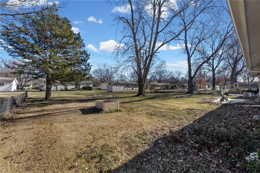 1411 S Willow Street — photo 25