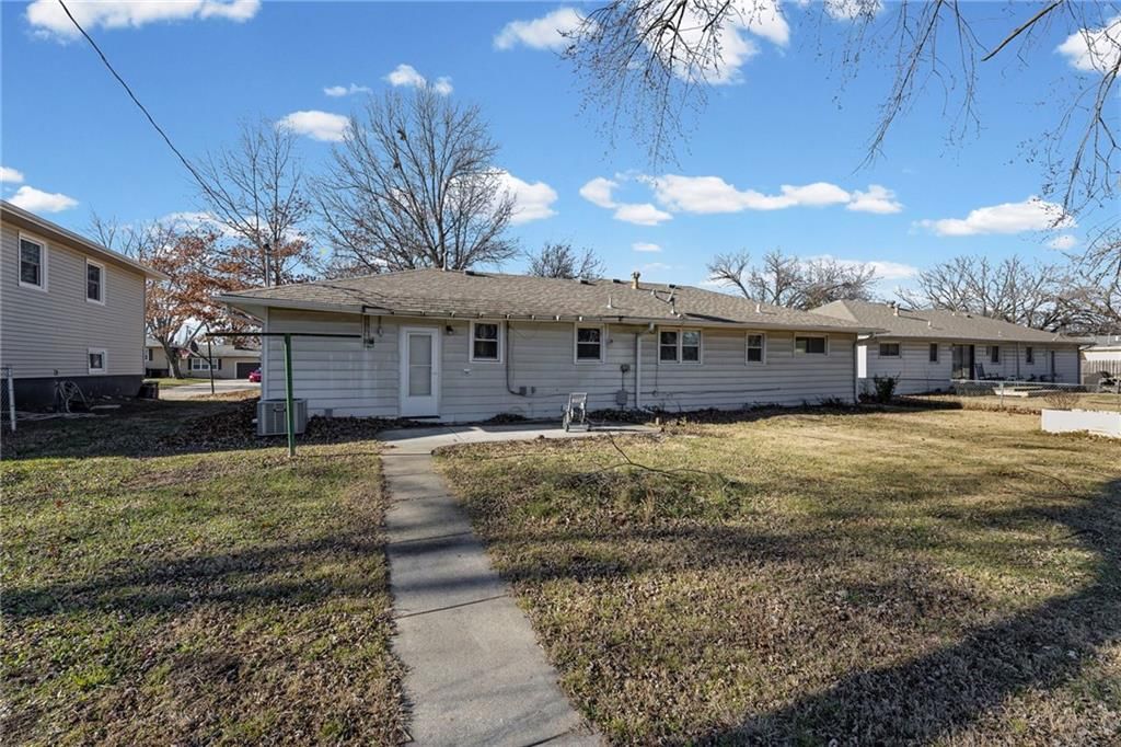 1411 S Willow Street — photo 27