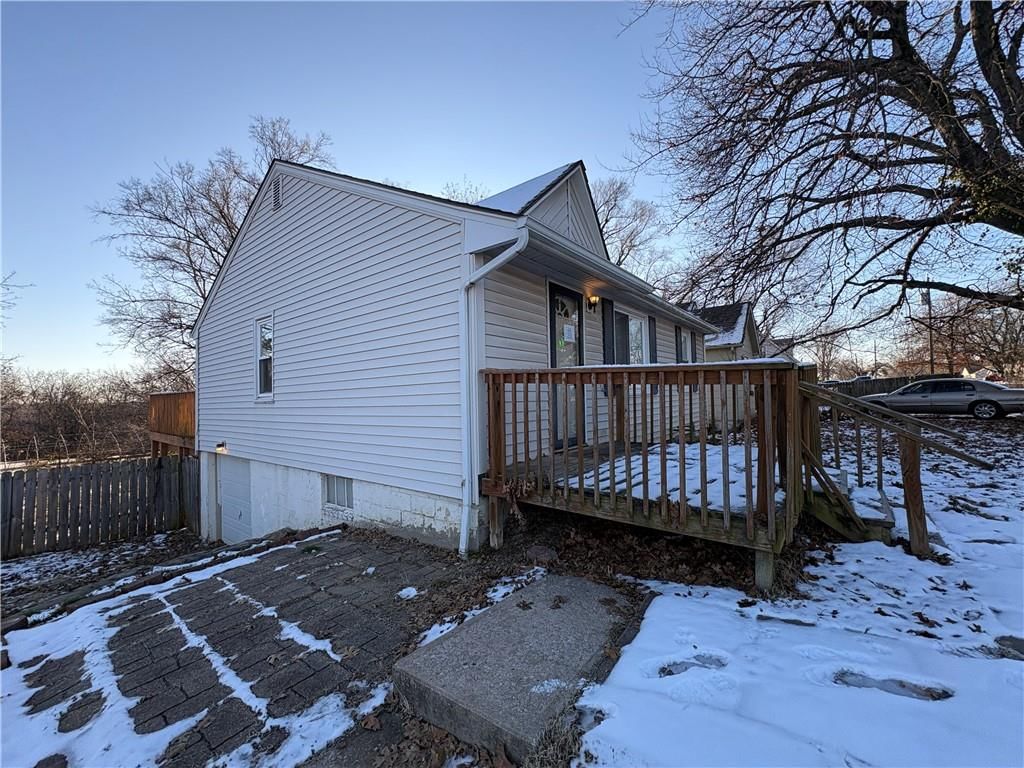 7909 E 58th Street — photo 3