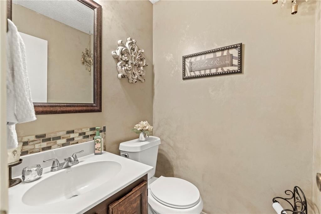 721 E 121st Street — photo 19