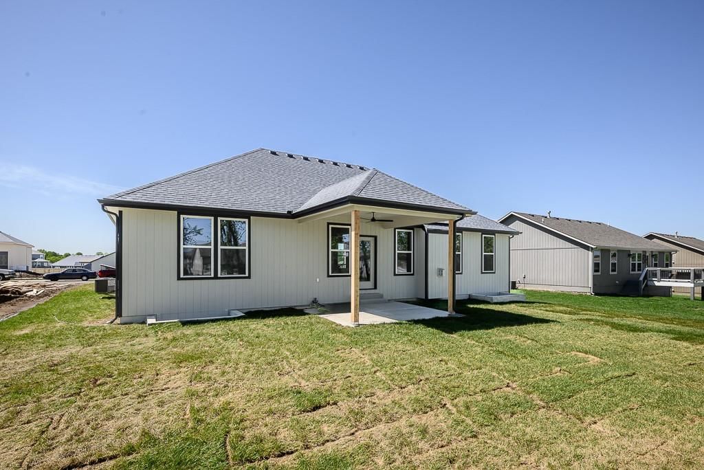 2703 Stone Creek Avenue — photo 26