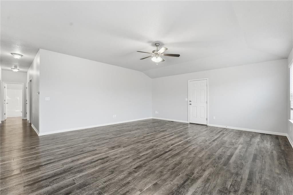 21295 W 218th Terrace — photo 8