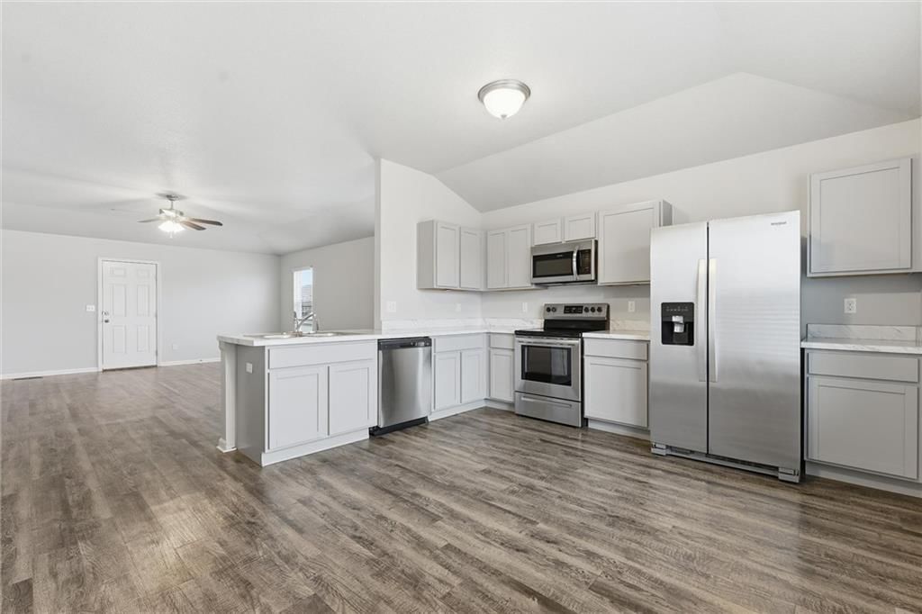 21295 W 218th Terrace — photo 10