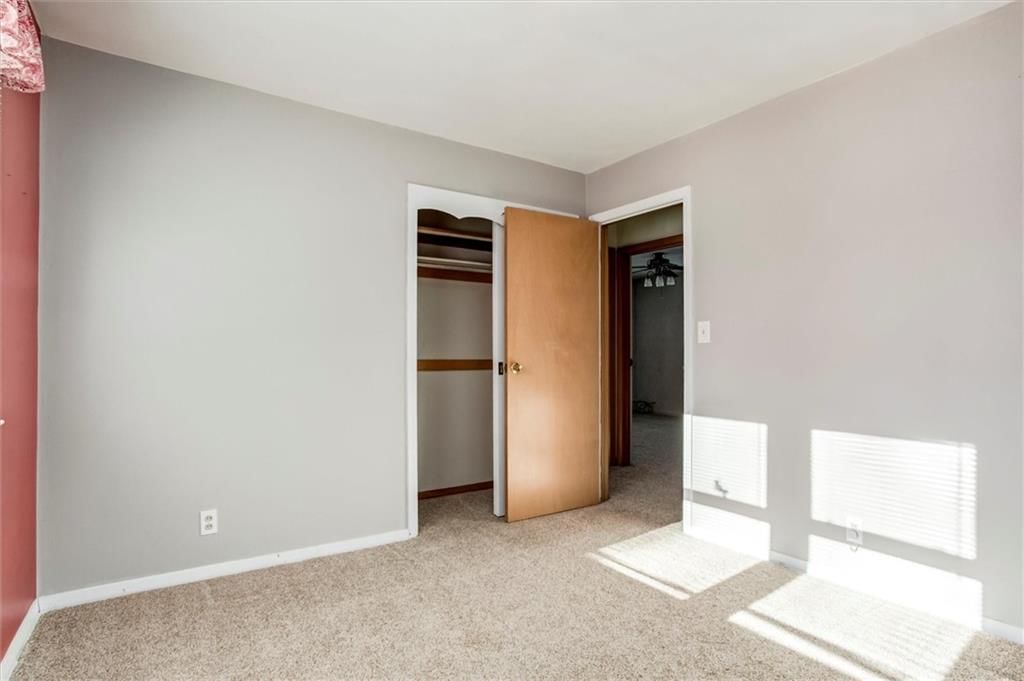 8819 W 88th Street — photo 15