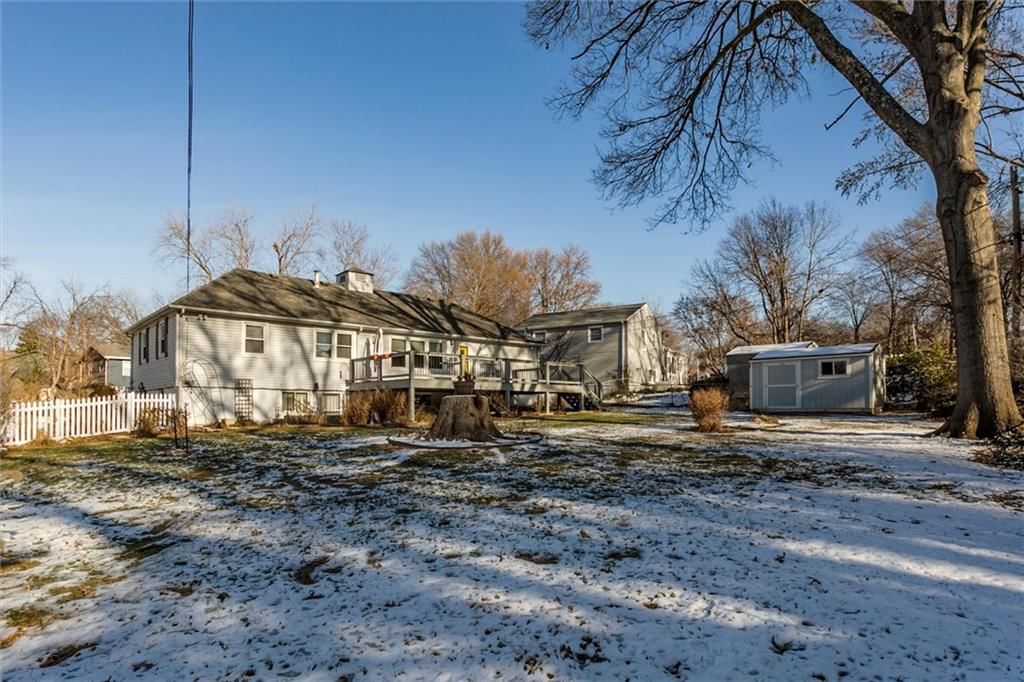 8819 W 88th Street — photo 24