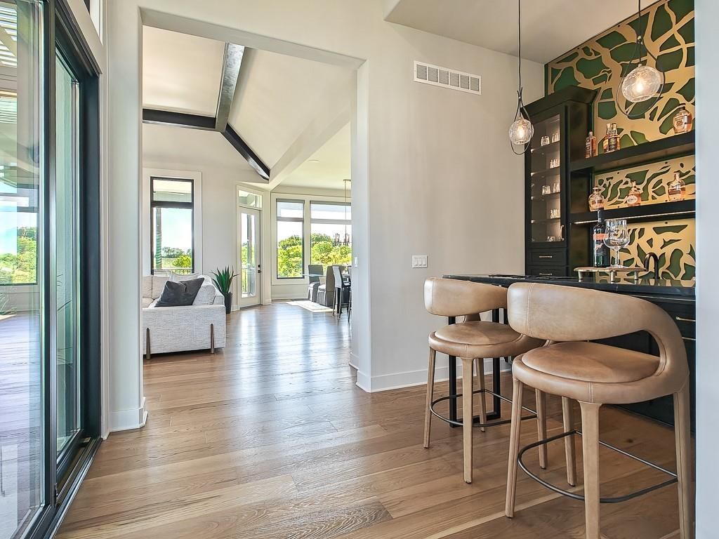 5807 N Lucerne Avenue — photo 10