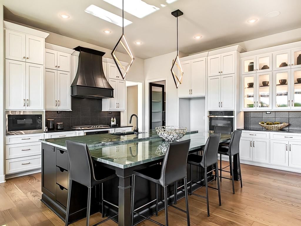 5807 N Lucerne Avenue — photo 18