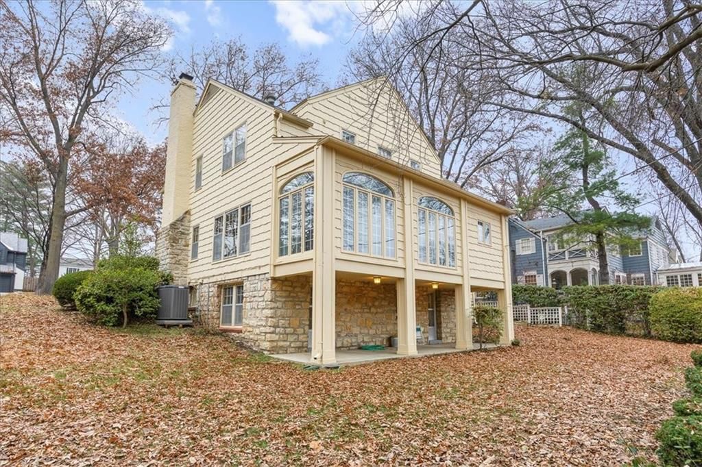 6455 Overbrook Road — photo 2
