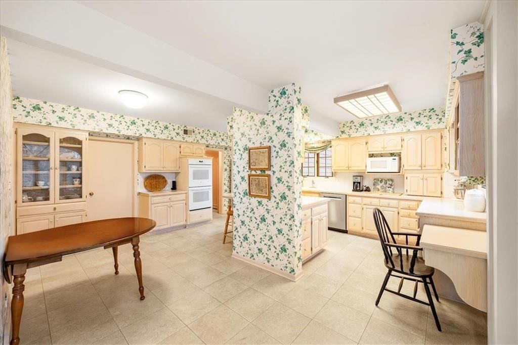 6455 Overbrook Road — photo 10