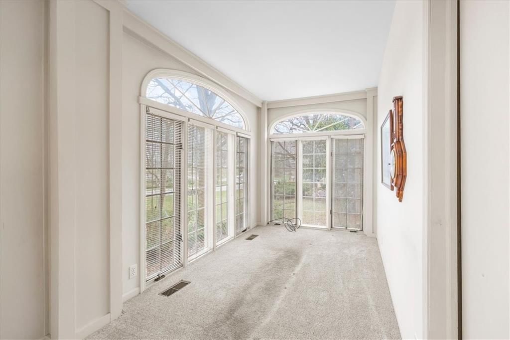 6455 Overbrook Road — photo 14