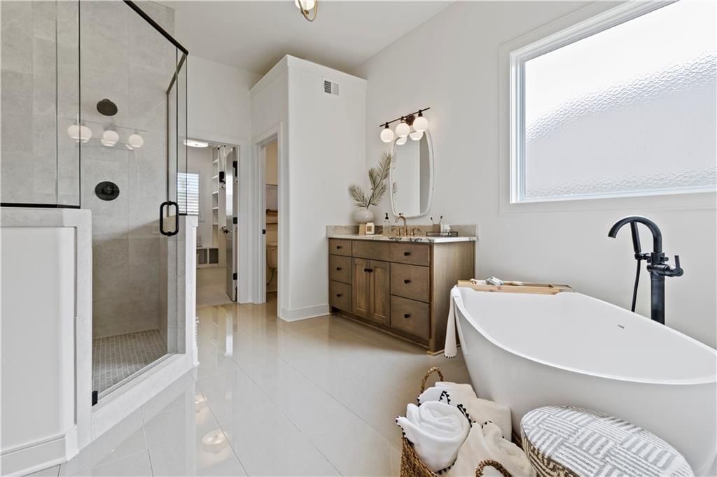 22053 W 99th Terrace — photo 9