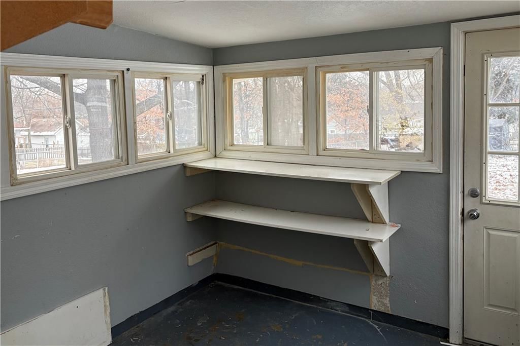 330 N Cherry Street — photo 11