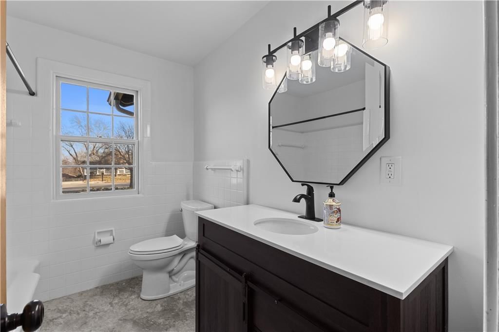 17504 E R D Mize Road — photo 12