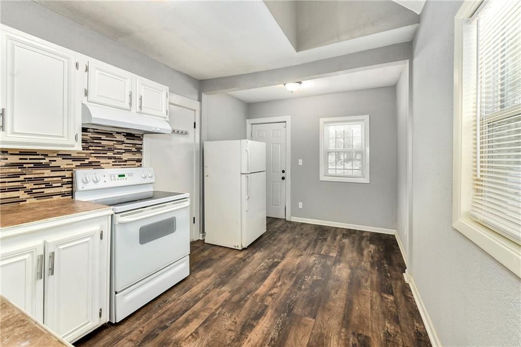 4916 Wabash Avenue — photo 12