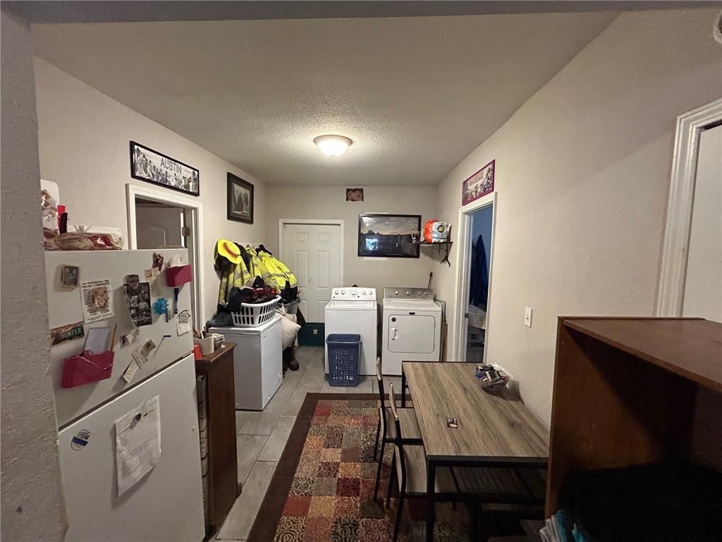 15918 & 15922 E Truman Road — photo 17