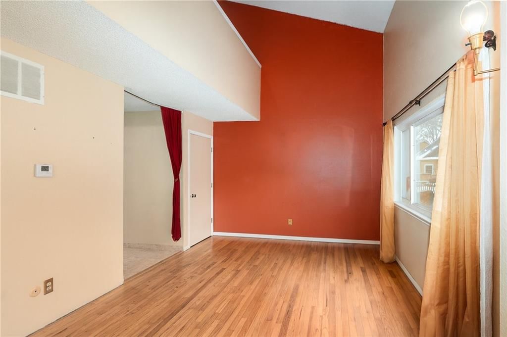 255 N Michigan Street — photo 6