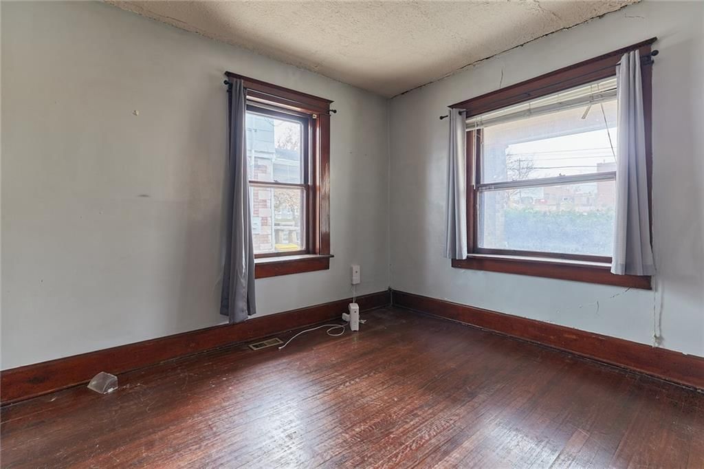 3129 Central Street — photo 8