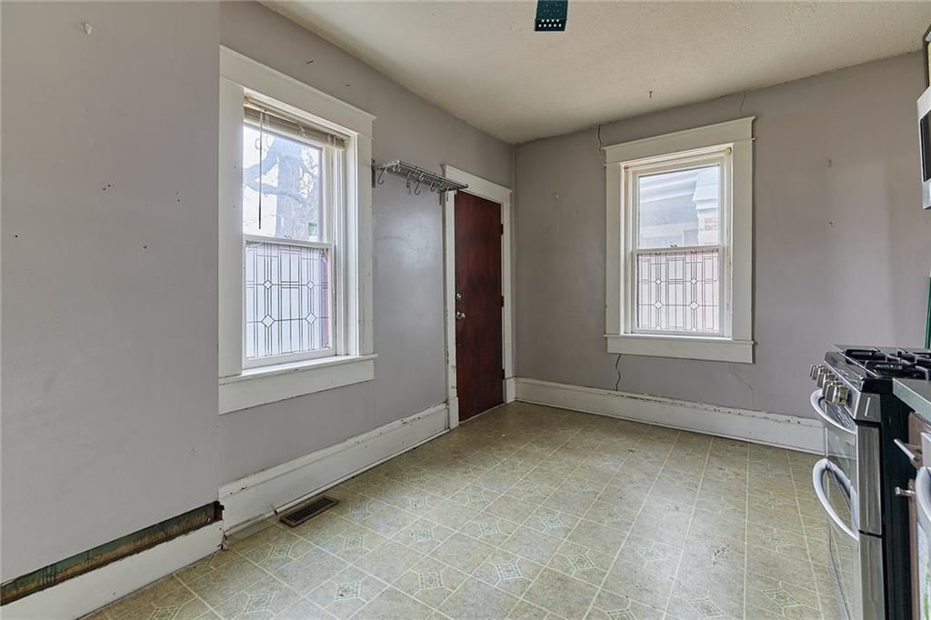 3129 Central Street — photo 15