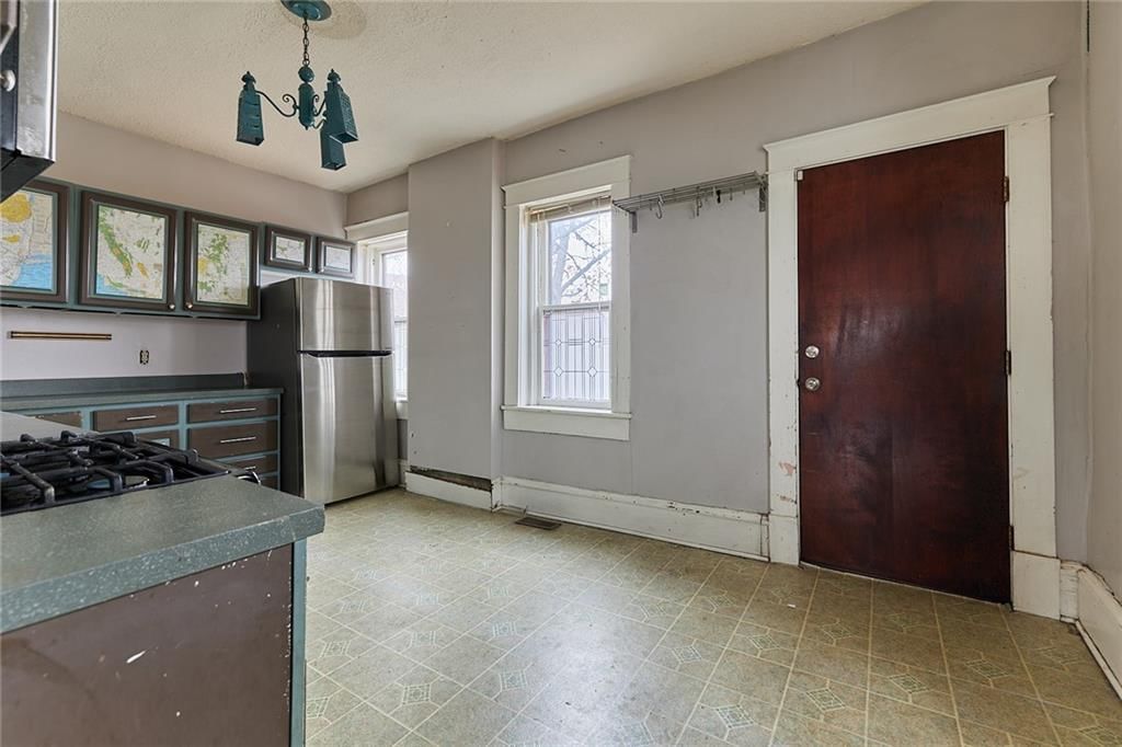 3129 Central Street — photo 16
