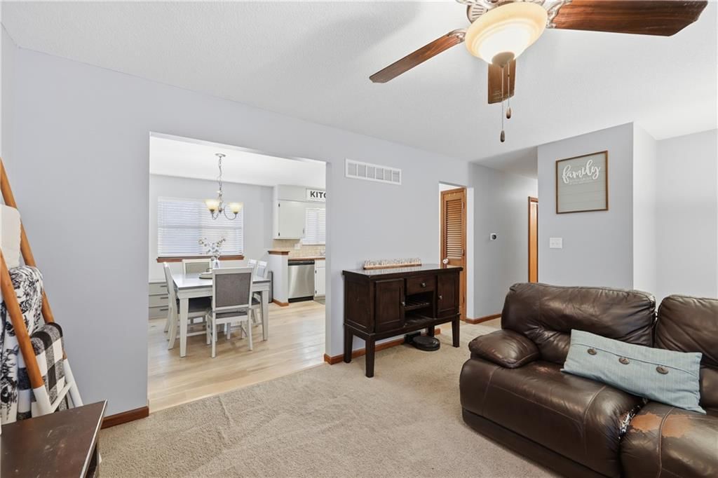2608 NW Pembroke Court — photo 5